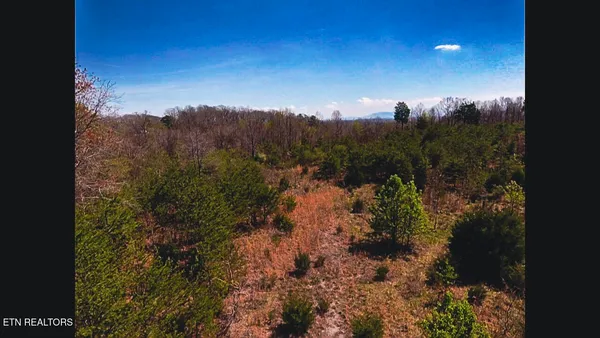 $599,000 | 317 Mountain View Drive, Vonore, TN 37885