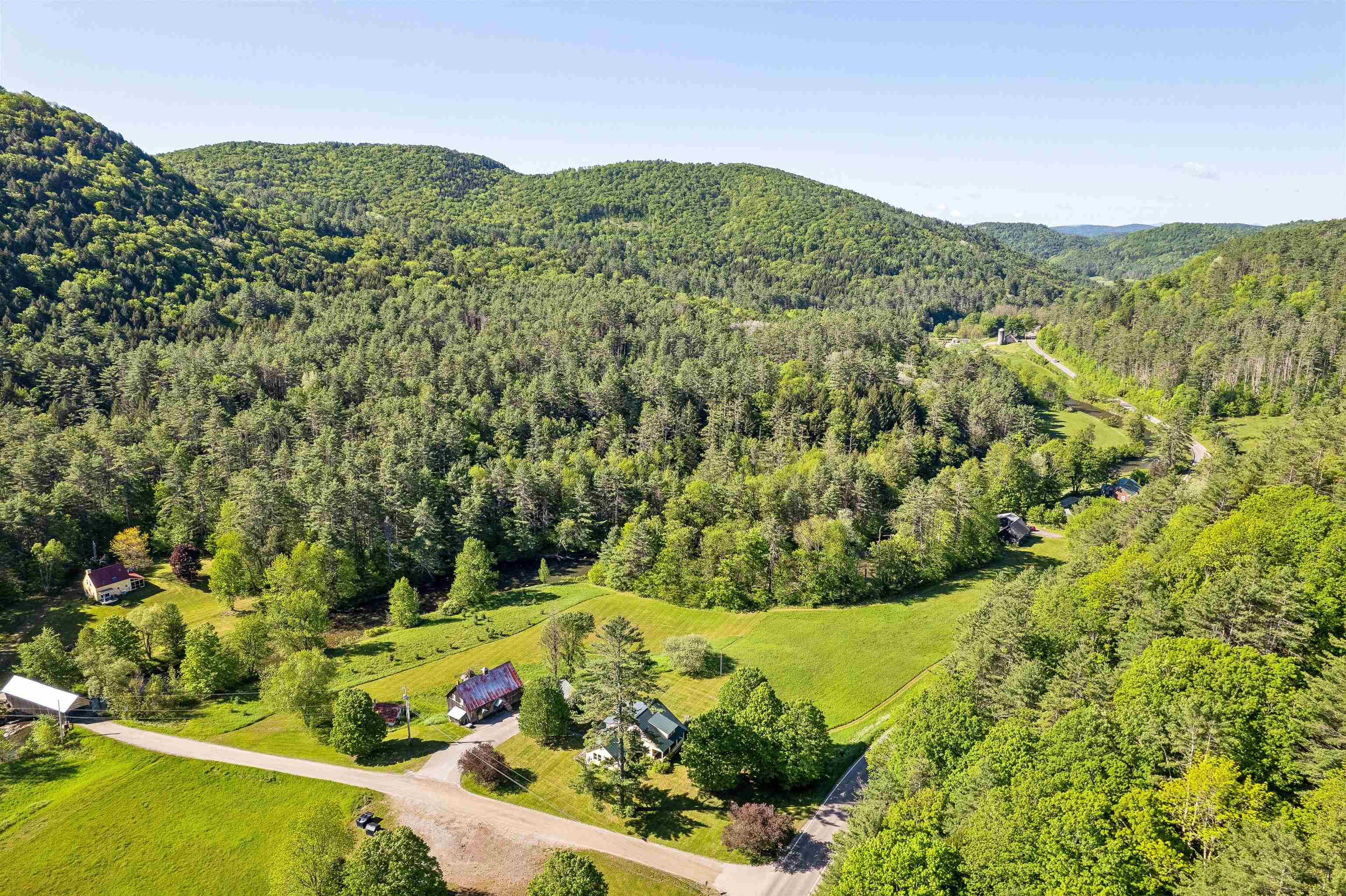 4 Larkin Road Tunbridge, VT 05077 - Photo 9 of 24