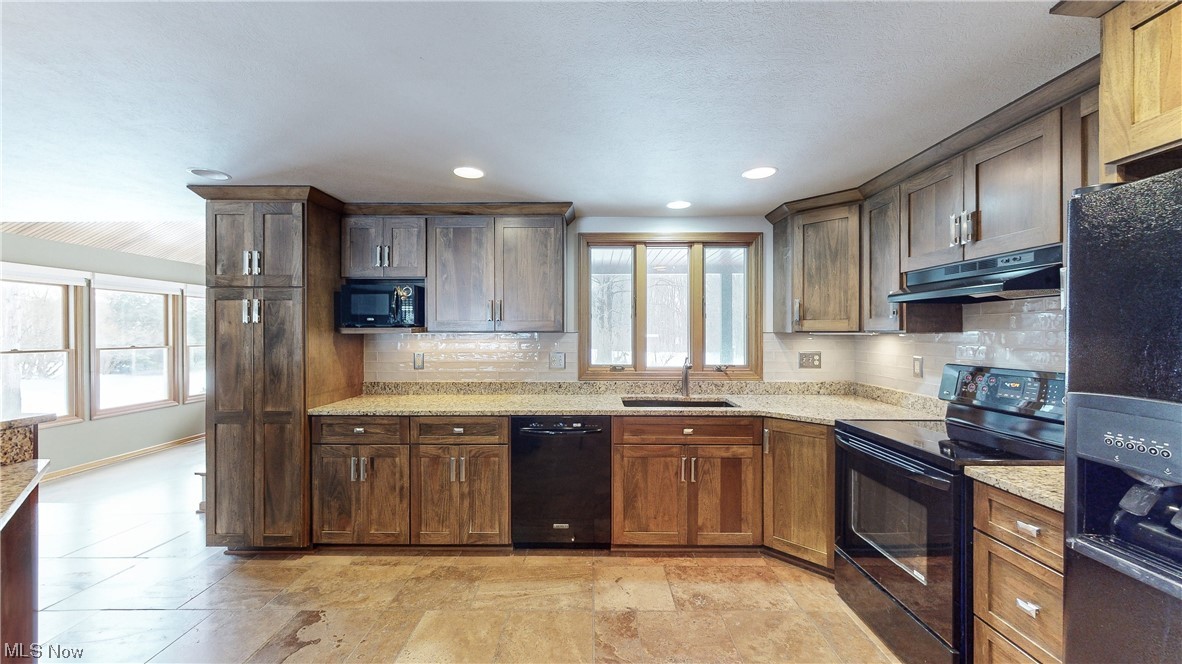3435 Stimson Road Barberton, OH 44203 - Photo 9 of 39