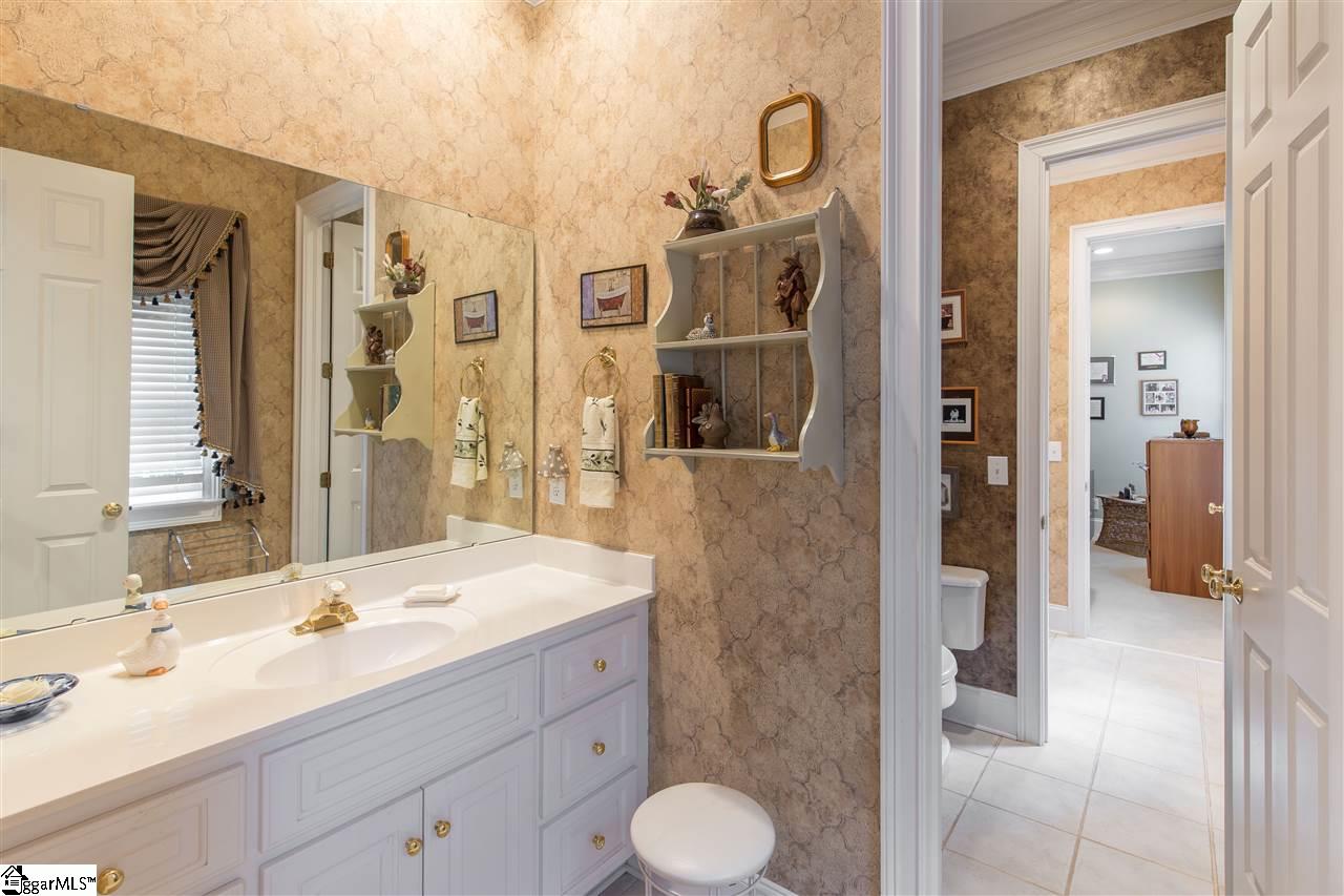 215 Wildlife Trail Greer, SC 29650 - Photo 11 of 33