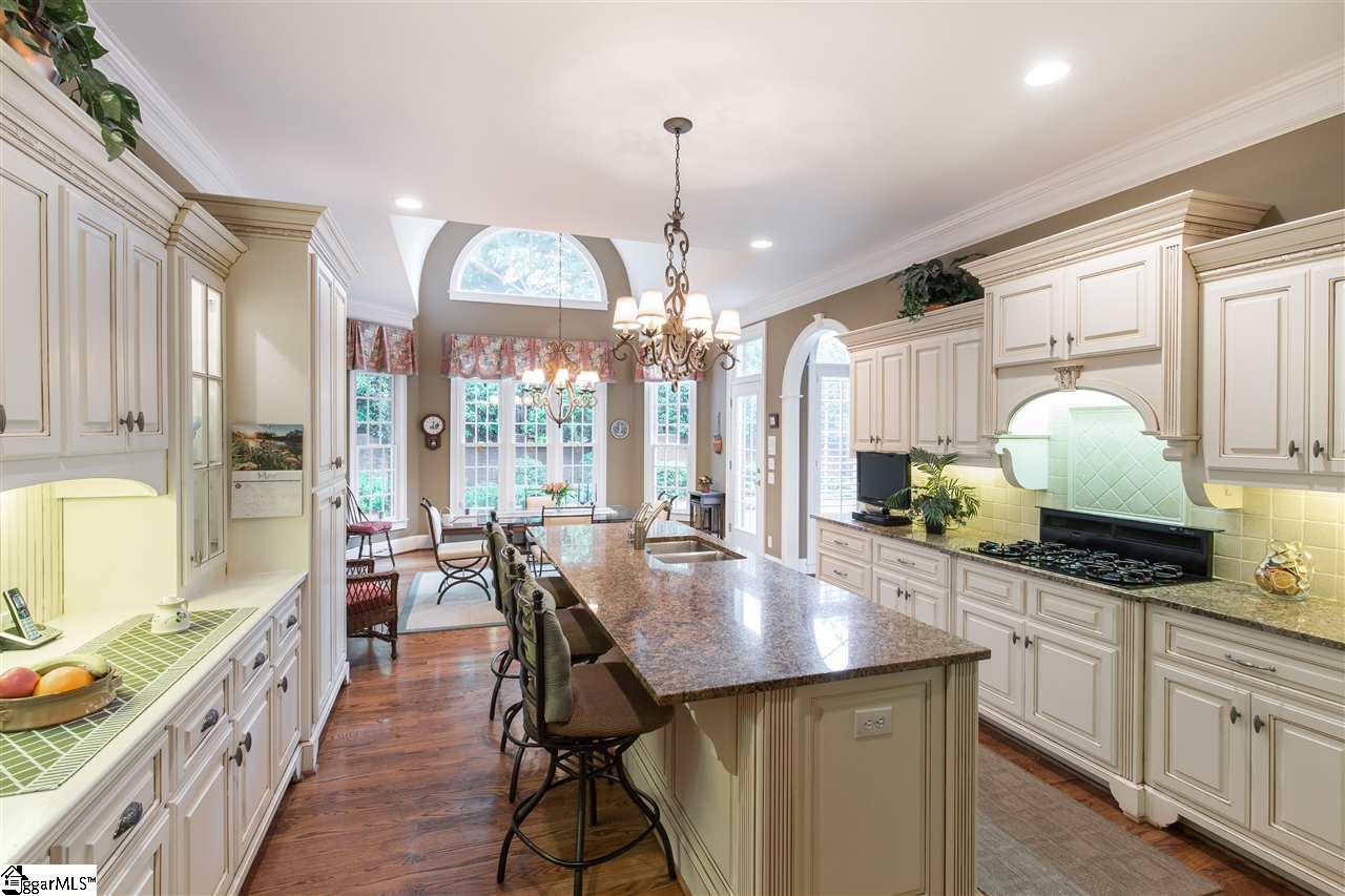 215 Wildlife Trail Greer, SC 29650 - Photo 5 of 33