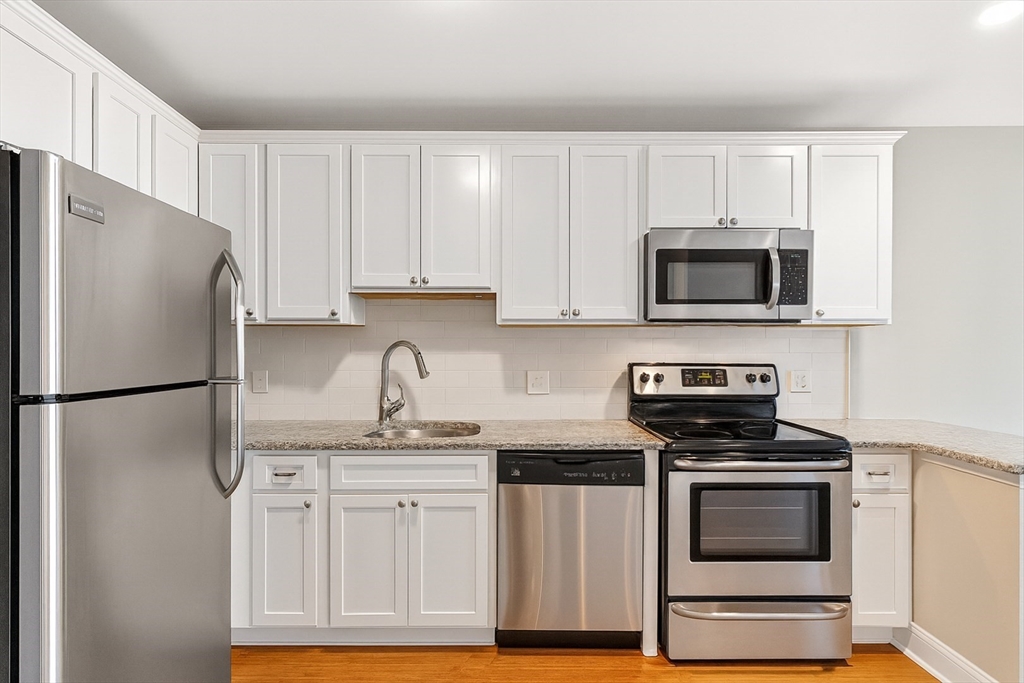 9 Needhams Landing Road, Unit 107 Lynn, MA 01905 - Photo 4 of 5