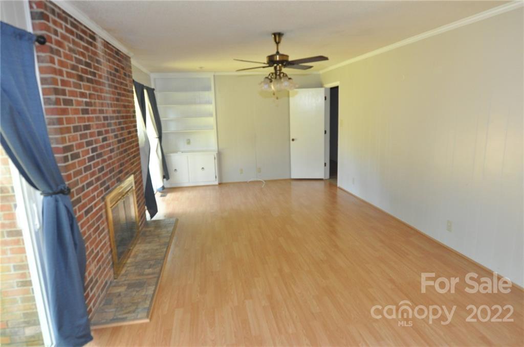 648 Pineview Lakes Road Chester, SC 29706 - Photo 6 of 28 Gallery Image 6