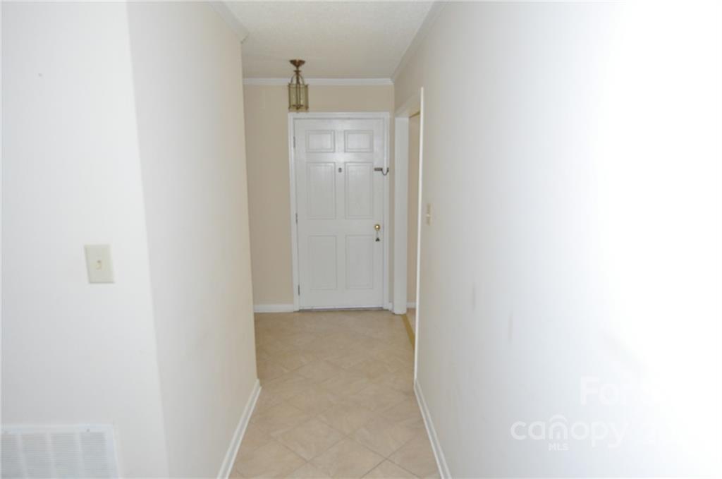 648 Pineview Lakes Road Chester, SC 29706 - Photo 9 of 28 Gallery Image 9
