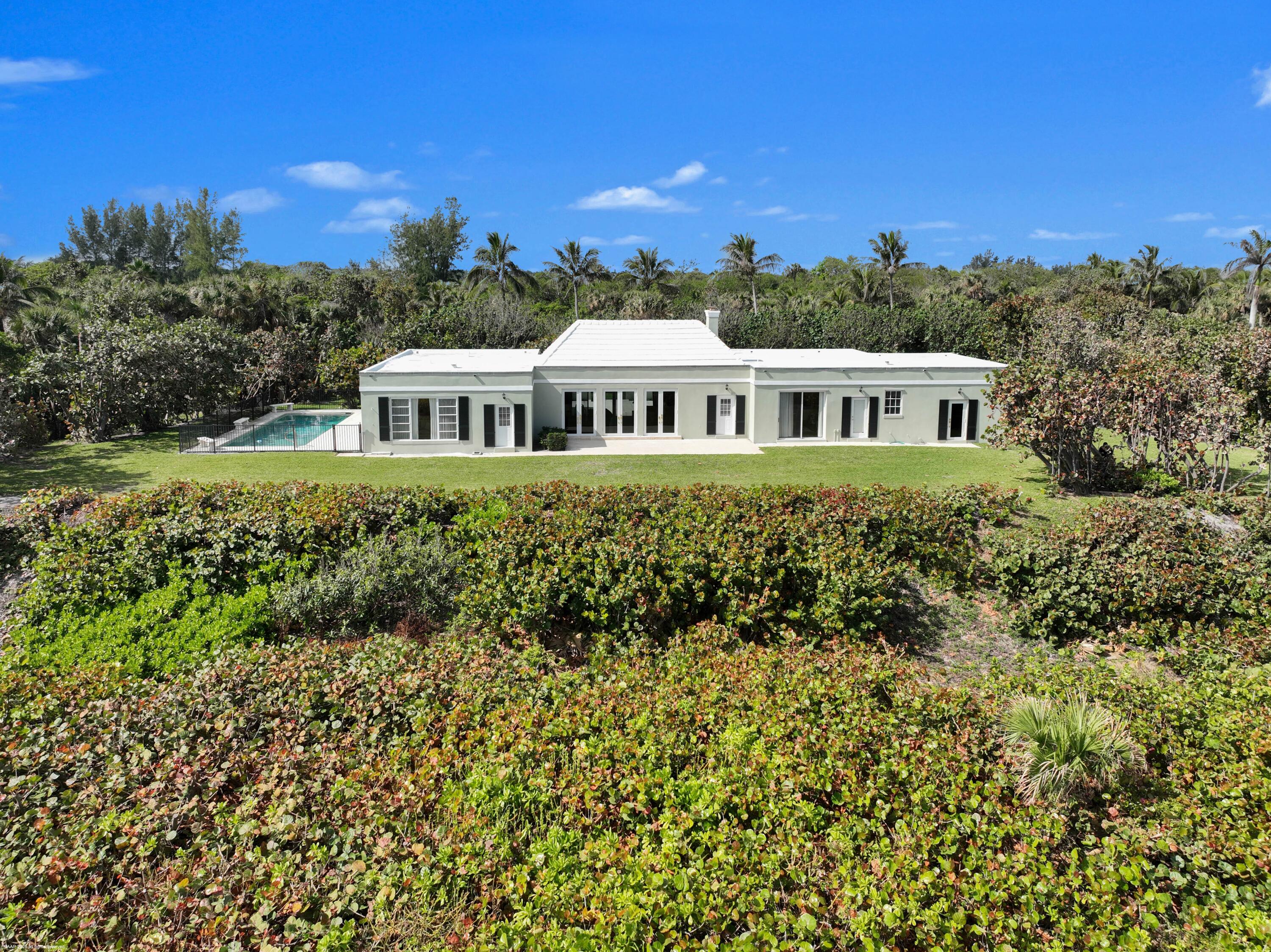15 South Beach Road Jupiter Island, FL 33455 - Photo 21 of 23 15 South Beach Rd 043