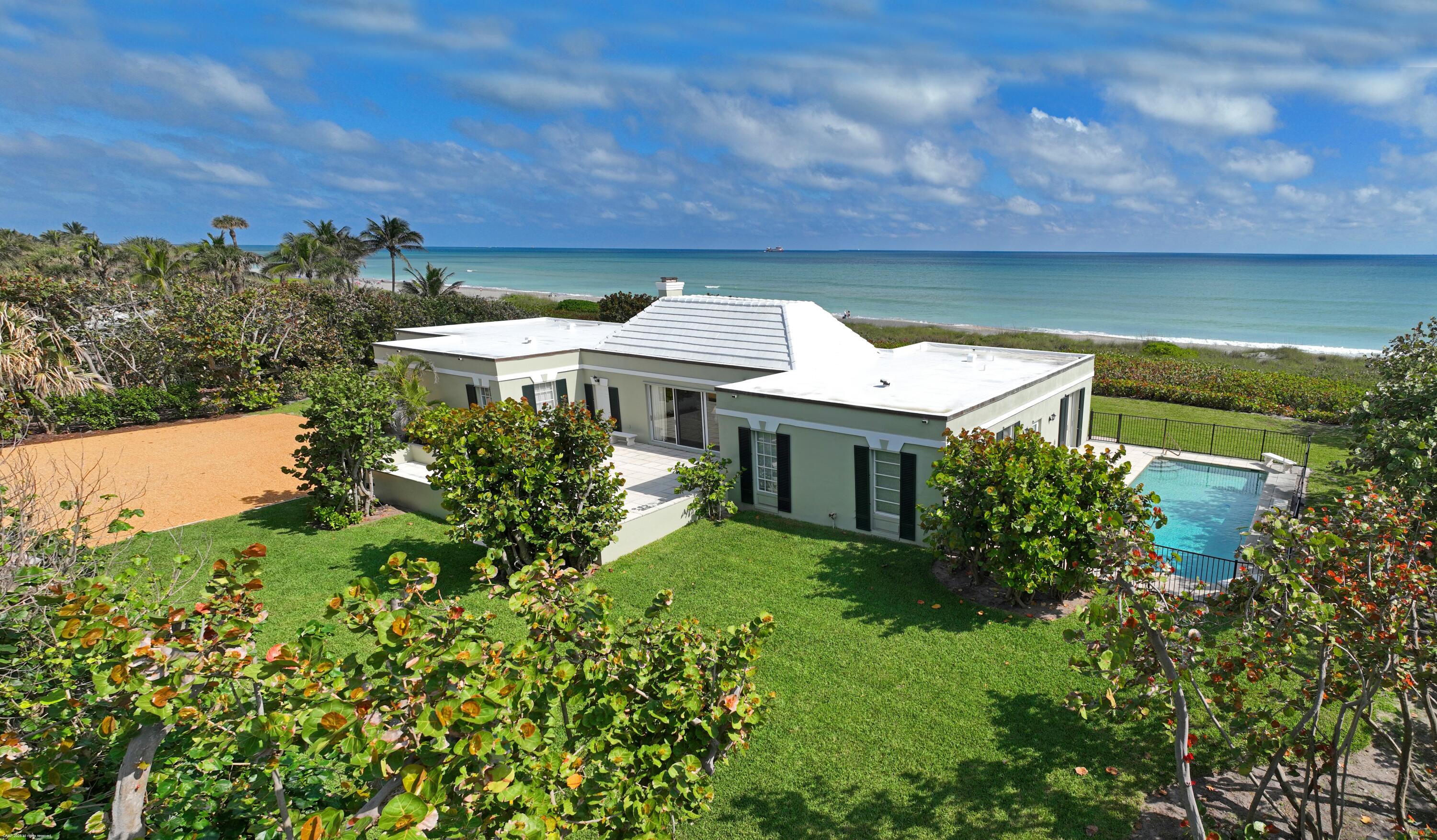 15 South Beach Road Jupiter Island, FL 33455 - Photo 5 of 23 15 South Beach Rd 011