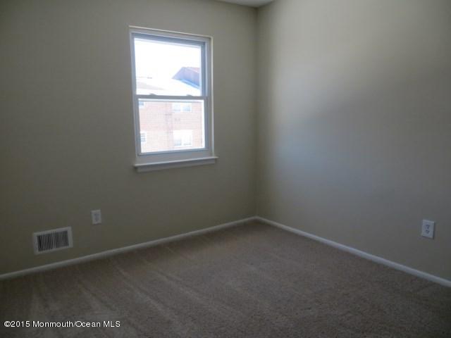 216 Sawmill Road Brick, NJ 08724 - Photo 6 of 11 a small space with a window