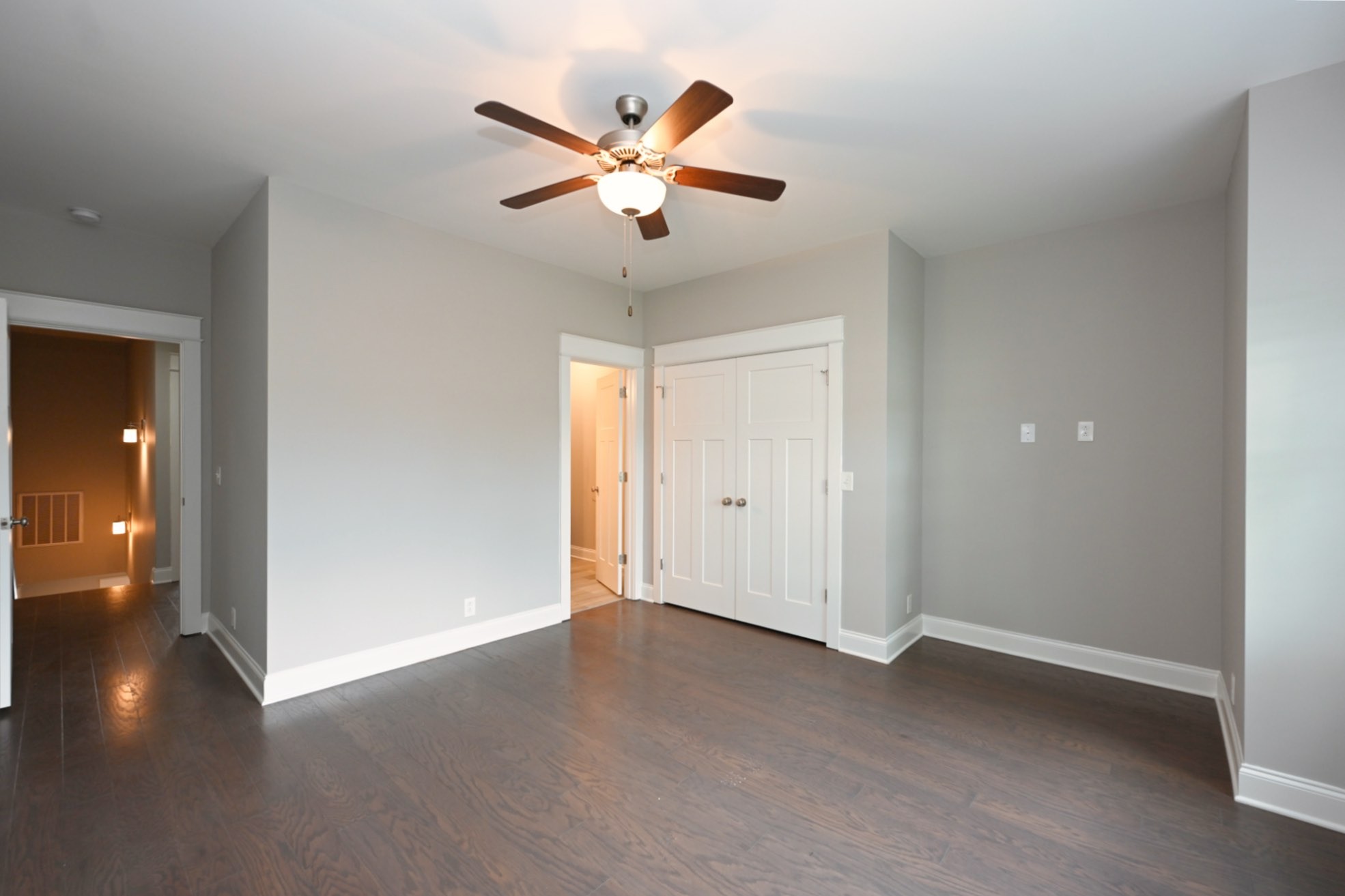 1019 North Maple Street, Unit 2D Murfreesboro, TN 37130 - Photo 29 of 56 a view of a livingroom with a ceiling fan and window