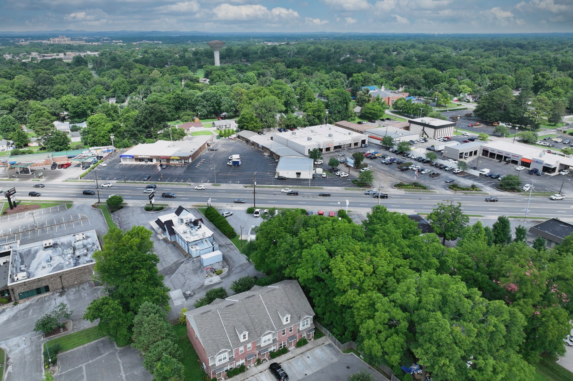 1019 North Maple Street, Unit 2D Murfreesboro, TN 37130 - Photo 50 of 56 an aerial view of multiple house