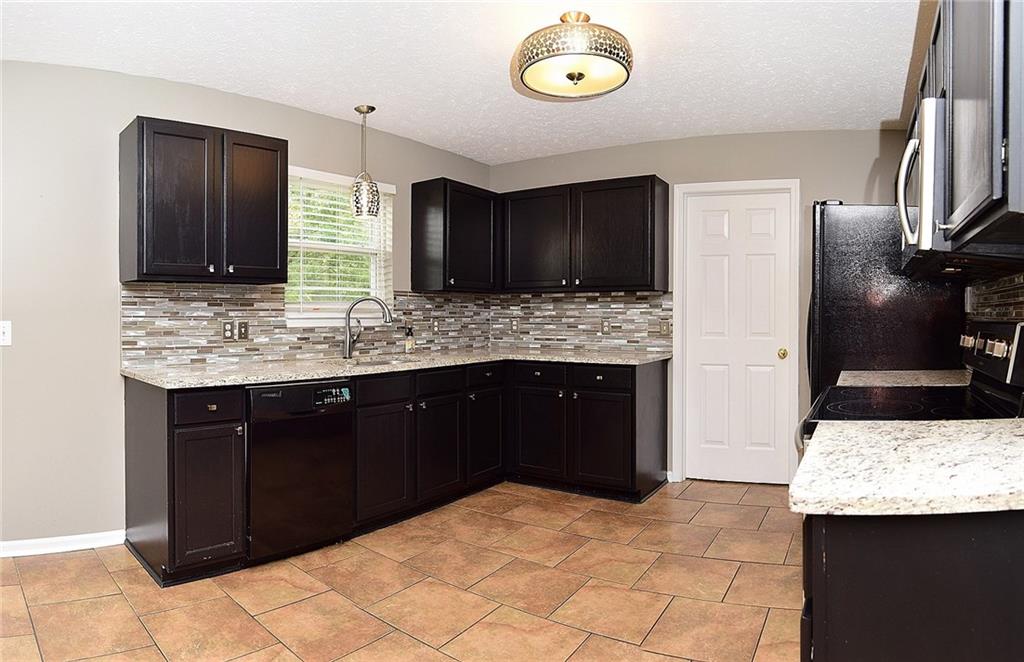 12040 Seville Road Fishers, IN 46037 - Photo 12 of 26 Gallery Image 12