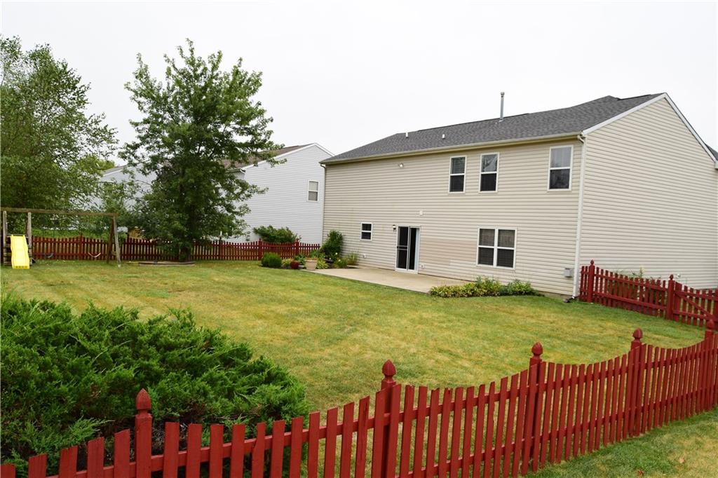 12040 Seville Road Fishers, IN 46037 - Photo 4 of 26 Gallery Image 4