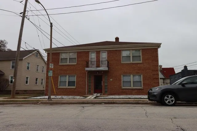 $755,000 | 2312 North 71st Street, Wauwatosa, WI 53213