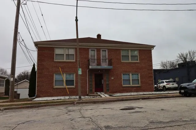 $755,000 | 2312 North 71st Street, Wauwatosa, WI 53213