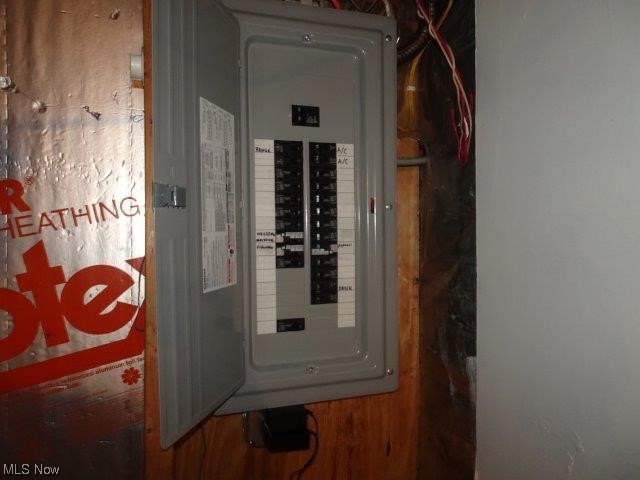 12713 North Road Cleveland, OH 44111 - Photo 11 of 16 View of utility room