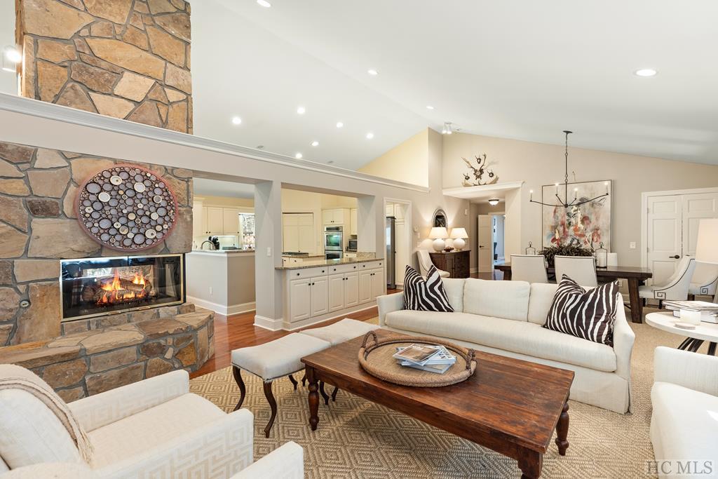1471 Falcon Ridge Highlands, NC 28741 - Photo 12 of 57 Gallery Image 12