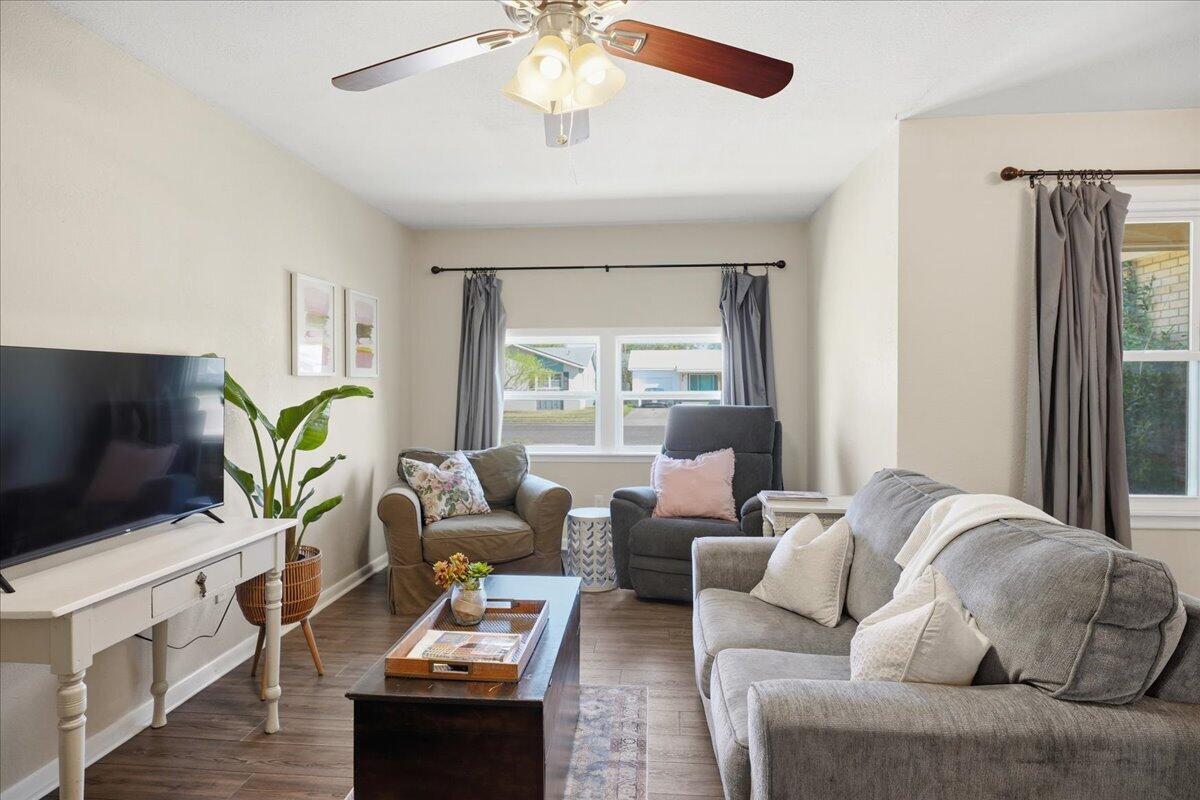 5209 41st Street Lubbock, TX 79414 - Photo 2 of 29 06-nmlm-41st-6