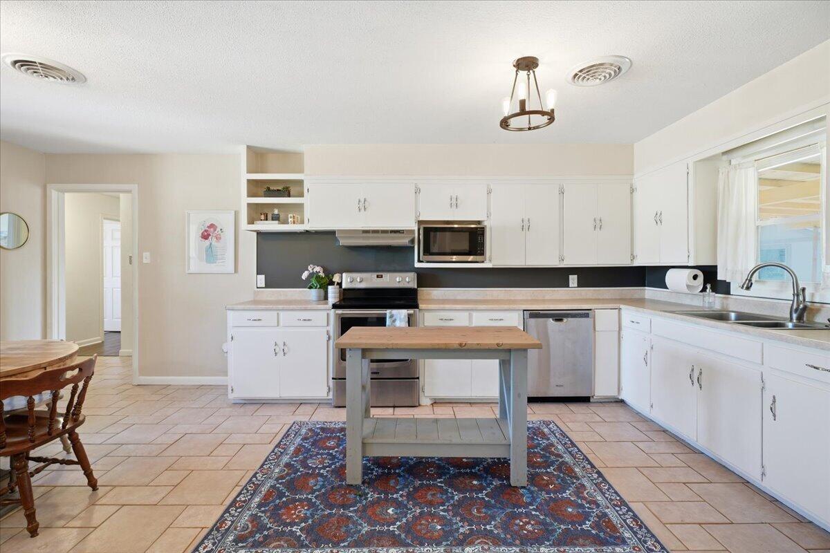 5209 41st Street Lubbock, TX 79414 - Photo 4 of 29 08-nmlm-41st-8