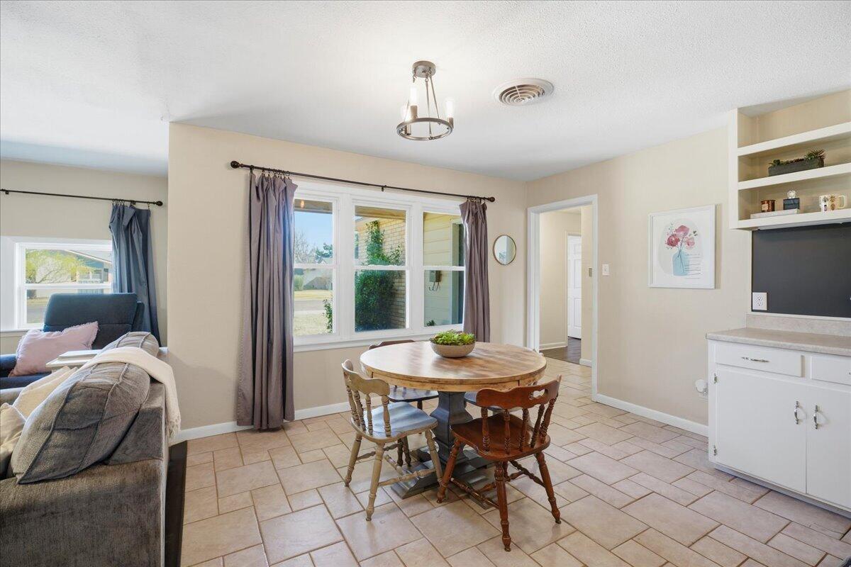 5209 41st Street Lubbock, TX 79414 - Photo 10 of 29 12-nmlm-41st-12