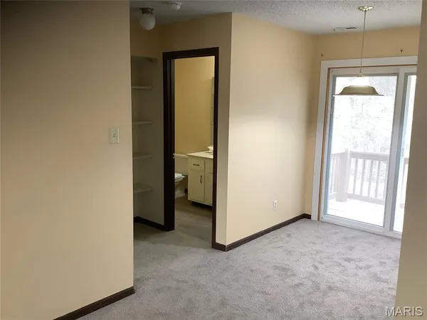 $109,900 | 2234 Highland Hill Drive, Unit C, St. Peters, MO 63376