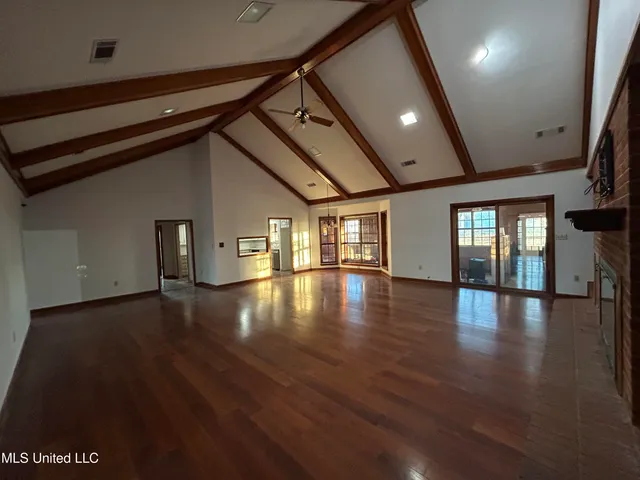 $350,000 | 2907 Highway 8, Cleveland, MS 38732