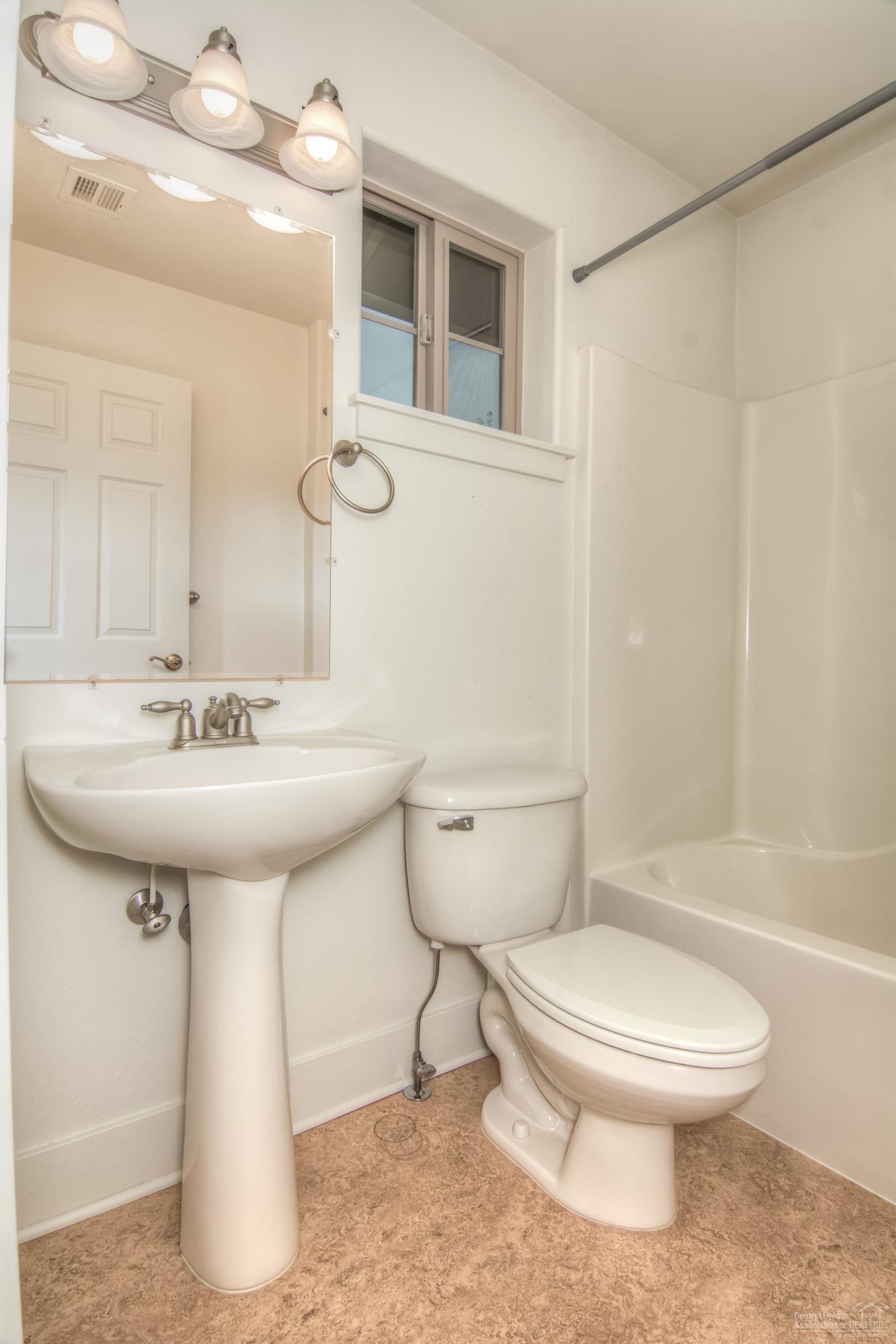 1856 Northwest Shevlin Park Road Bend, OR 97703 - Photo 23 of 25 Additional Photo