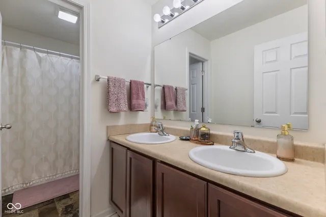 $415,000 | 3372 Clary Blvd S Drive, Greenwood, IN 46143