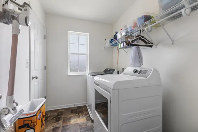 $415,000 | 3372 Clary Blvd S Drive, Greenwood, IN 46143