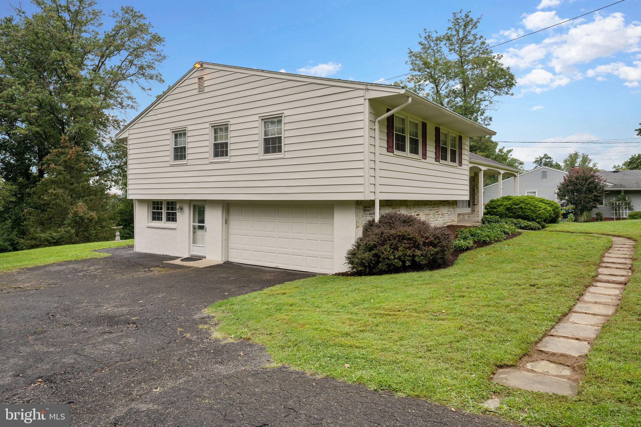 512 Dreshertown Road Fort Washington, PA 19034 - Photo 3 of 30 Gallery Image 3