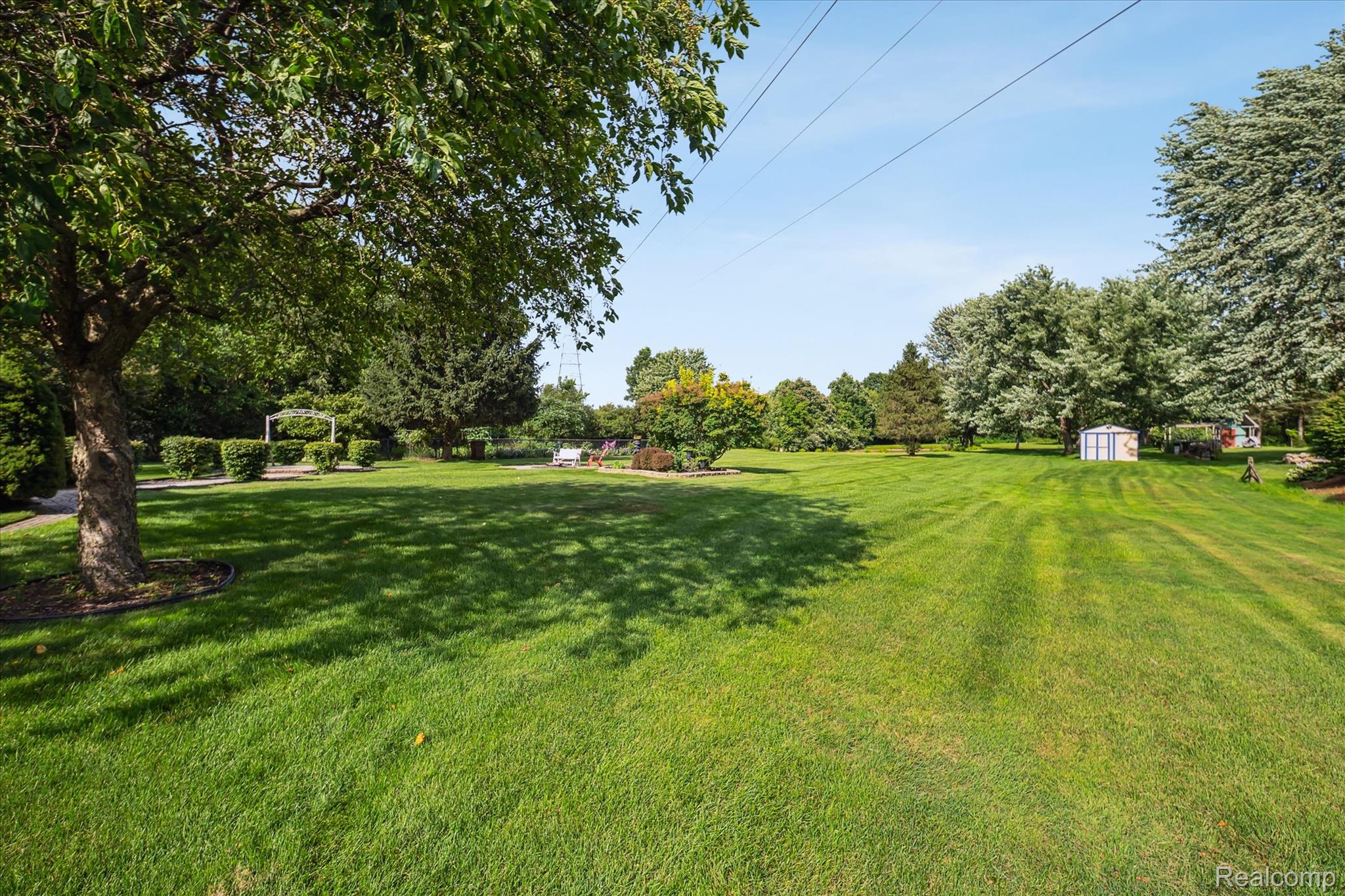 56764 Jewell Road Utica, MI 48315 - Photo 42 of 54 44-56764-Jewell-Rd-Shelby-Township-MI-48315-WindowStill-29.jpg