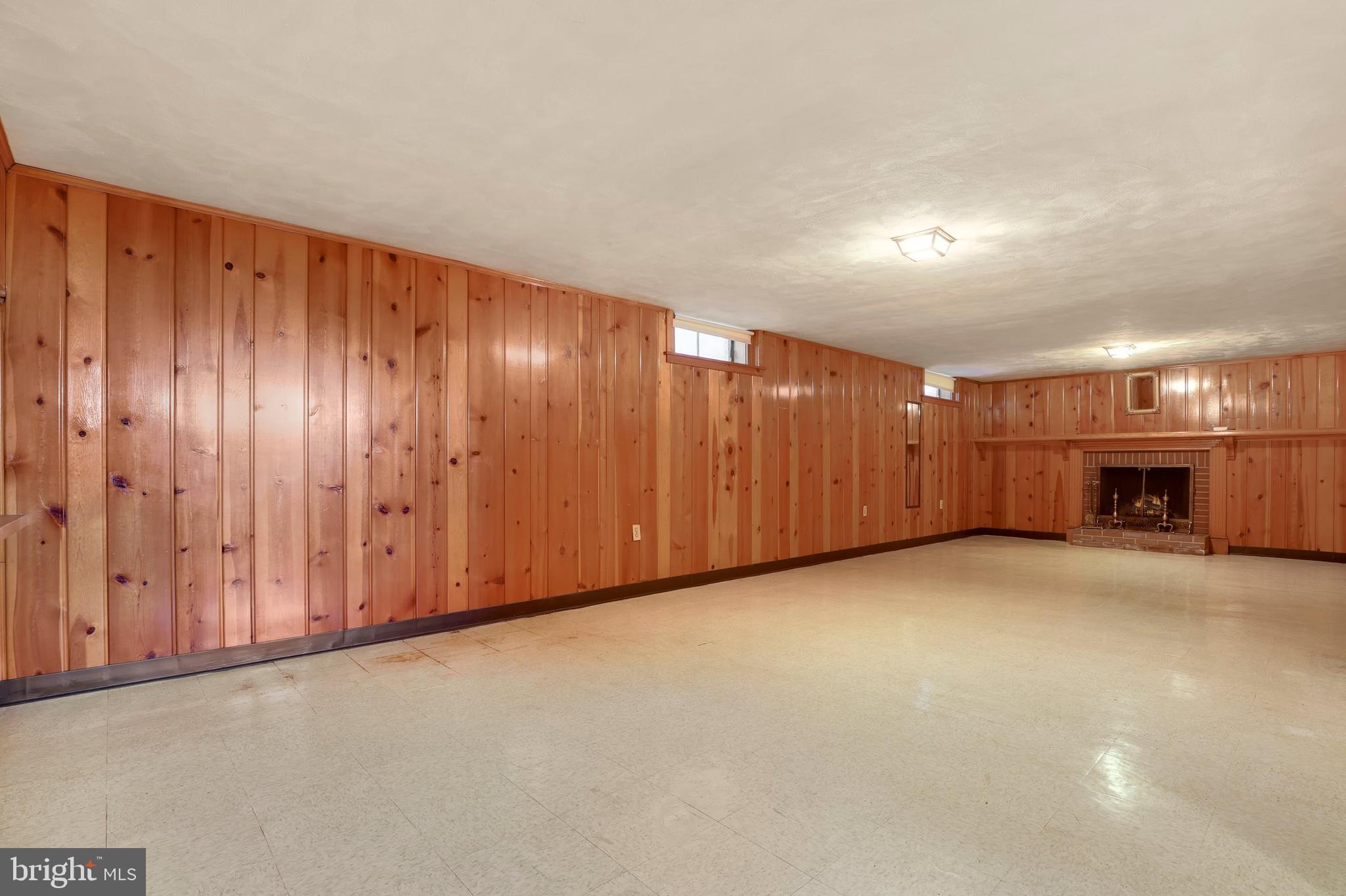 24429 Ridge Road Damascus, MD 20872 - Photo 17 of 23 Gallery Image 17