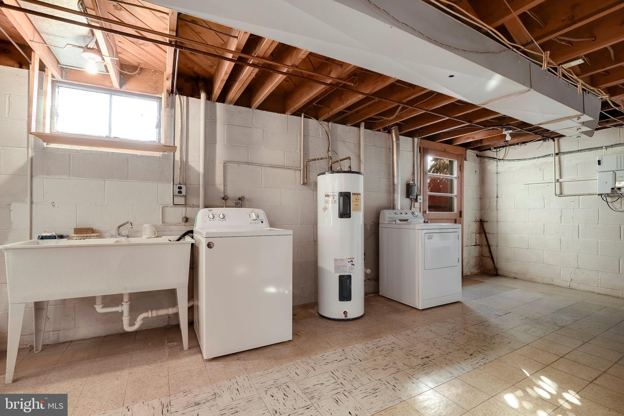 24429 Ridge Road Damascus, MD 20872 - Photo 19 of 23 Gallery Image 19