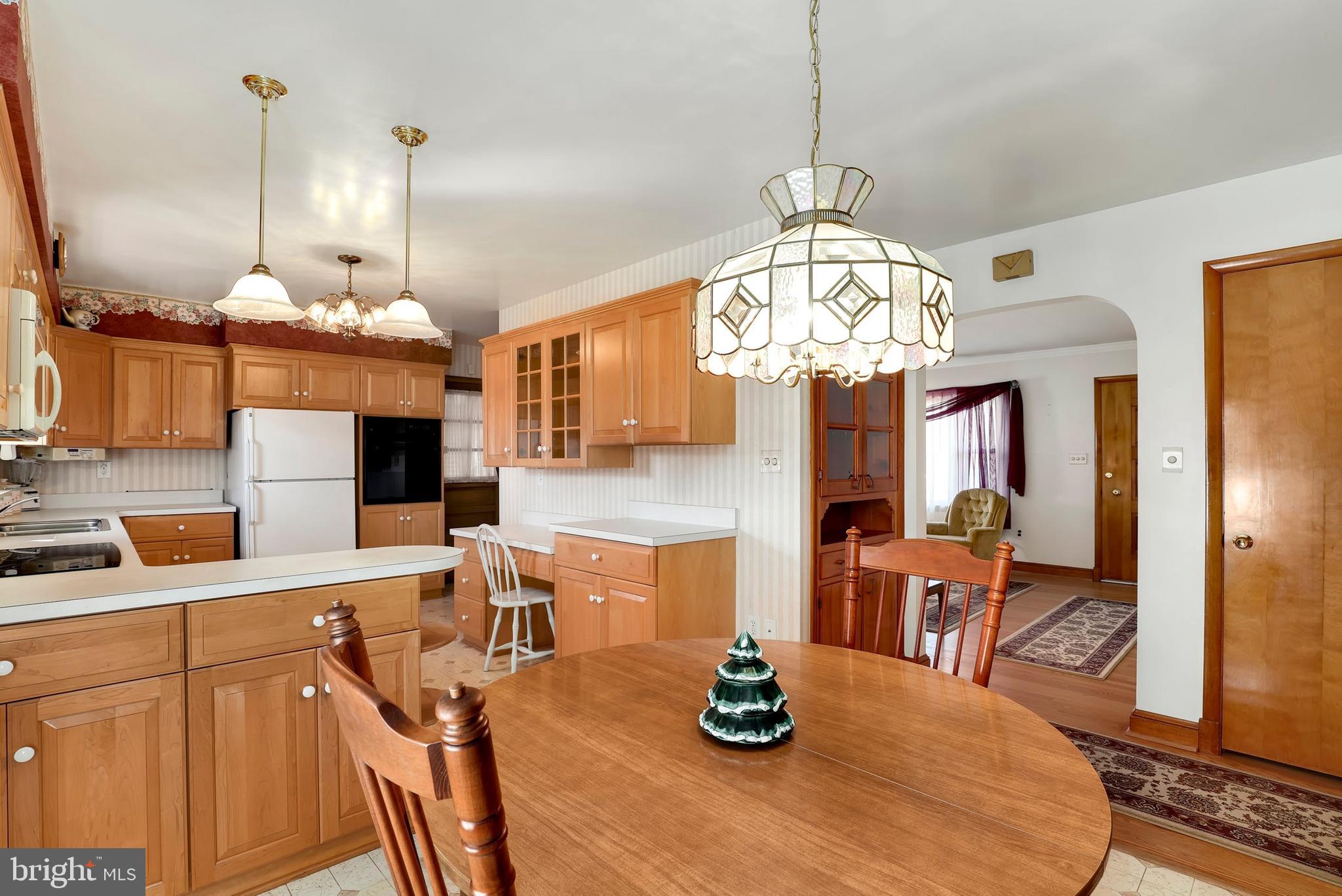 24429 Ridge Road Damascus, MD 20872 - Photo 4 of 23 Gallery Image 4