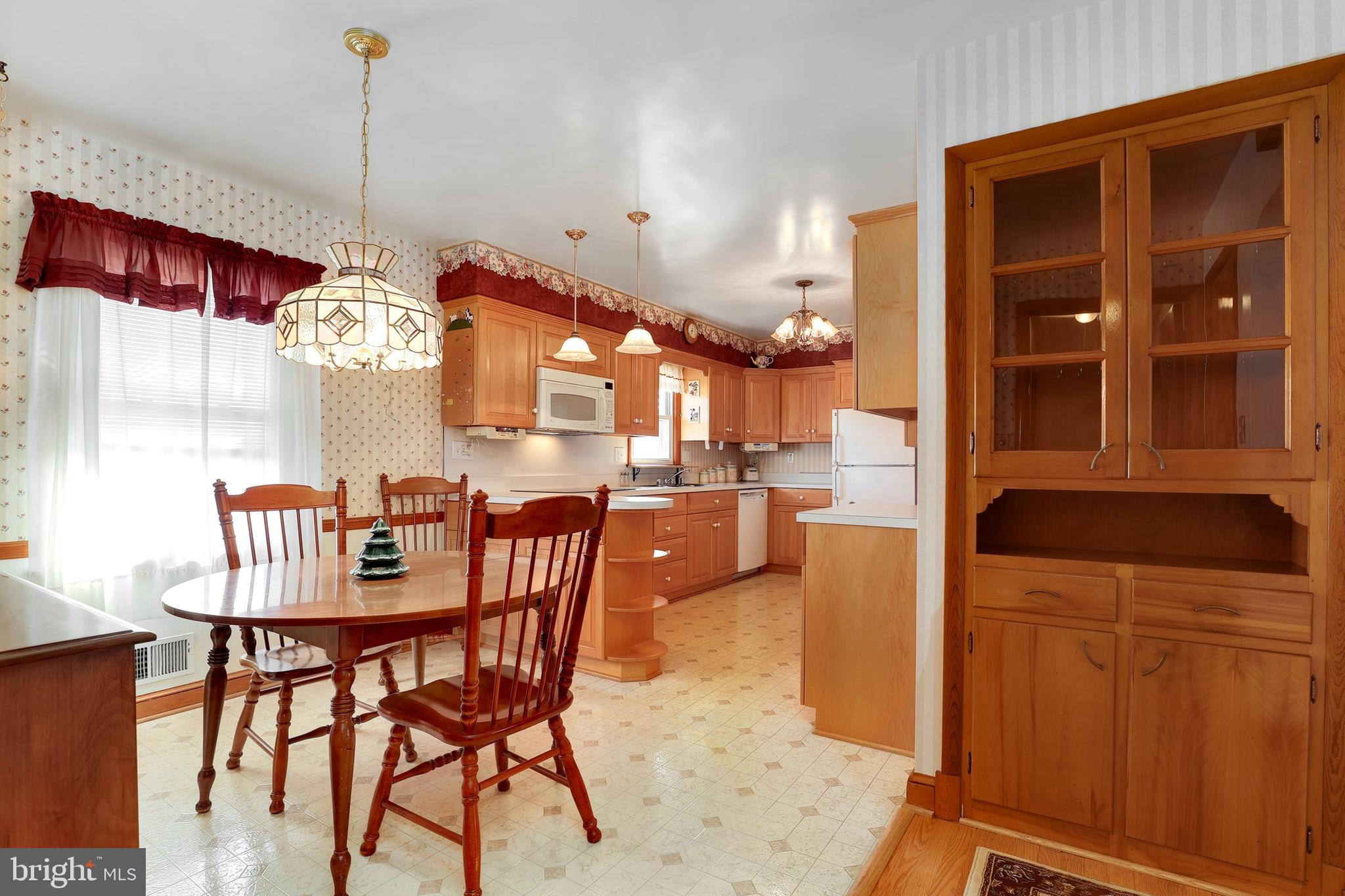 24429 Ridge Road Damascus, MD 20872 - Photo 6 of 23 Gallery Image 6