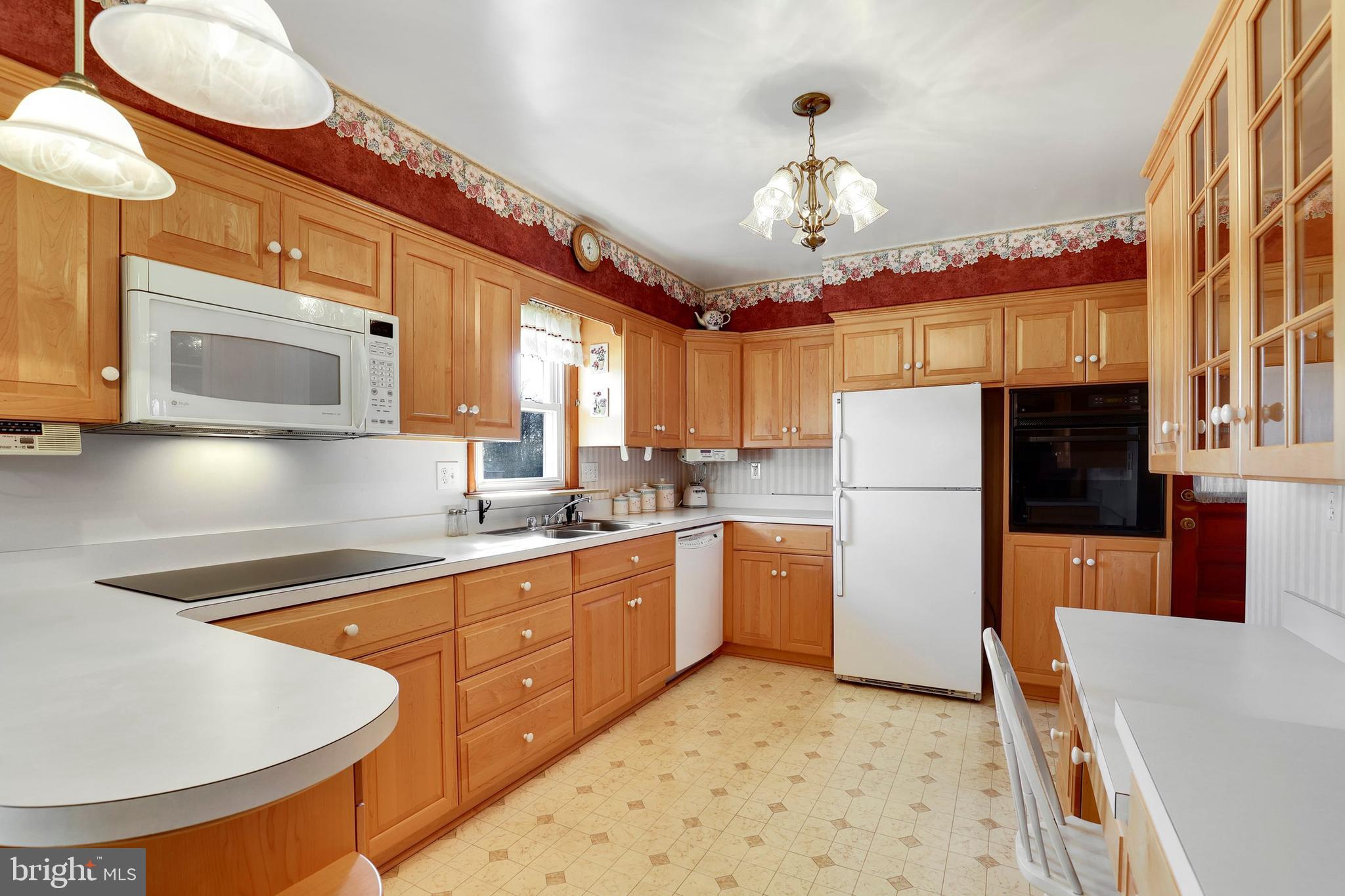 24429 Ridge Road Damascus, MD 20872 - Photo 8 of 23 Gallery Image 8