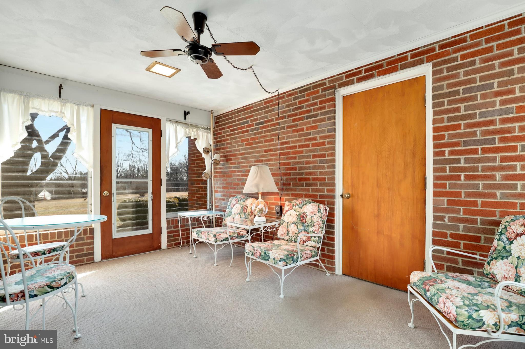 24429 Ridge Road Damascus, MD 20872 - Photo 9 of 23 Gallery Image 9