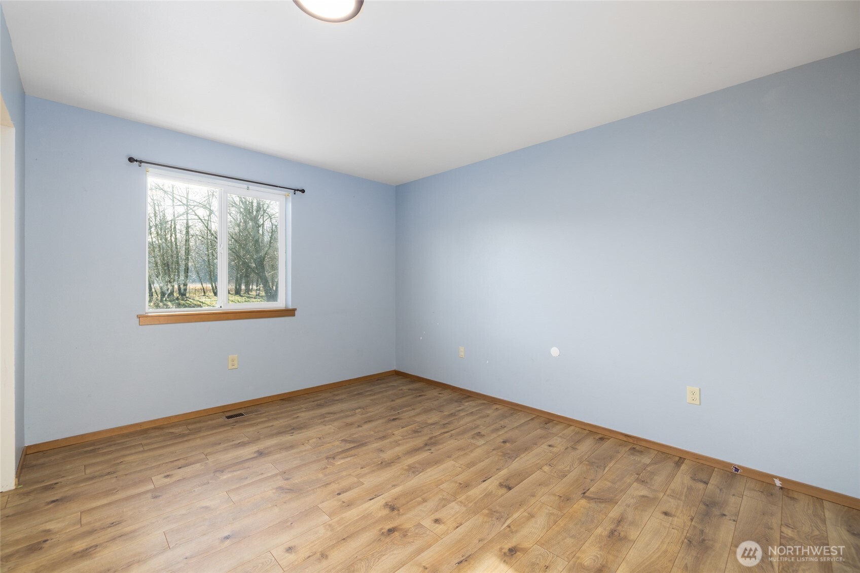 965 North Fruitdale Road Sedro-Woolley, WA 98284 - Photo 14 of 37