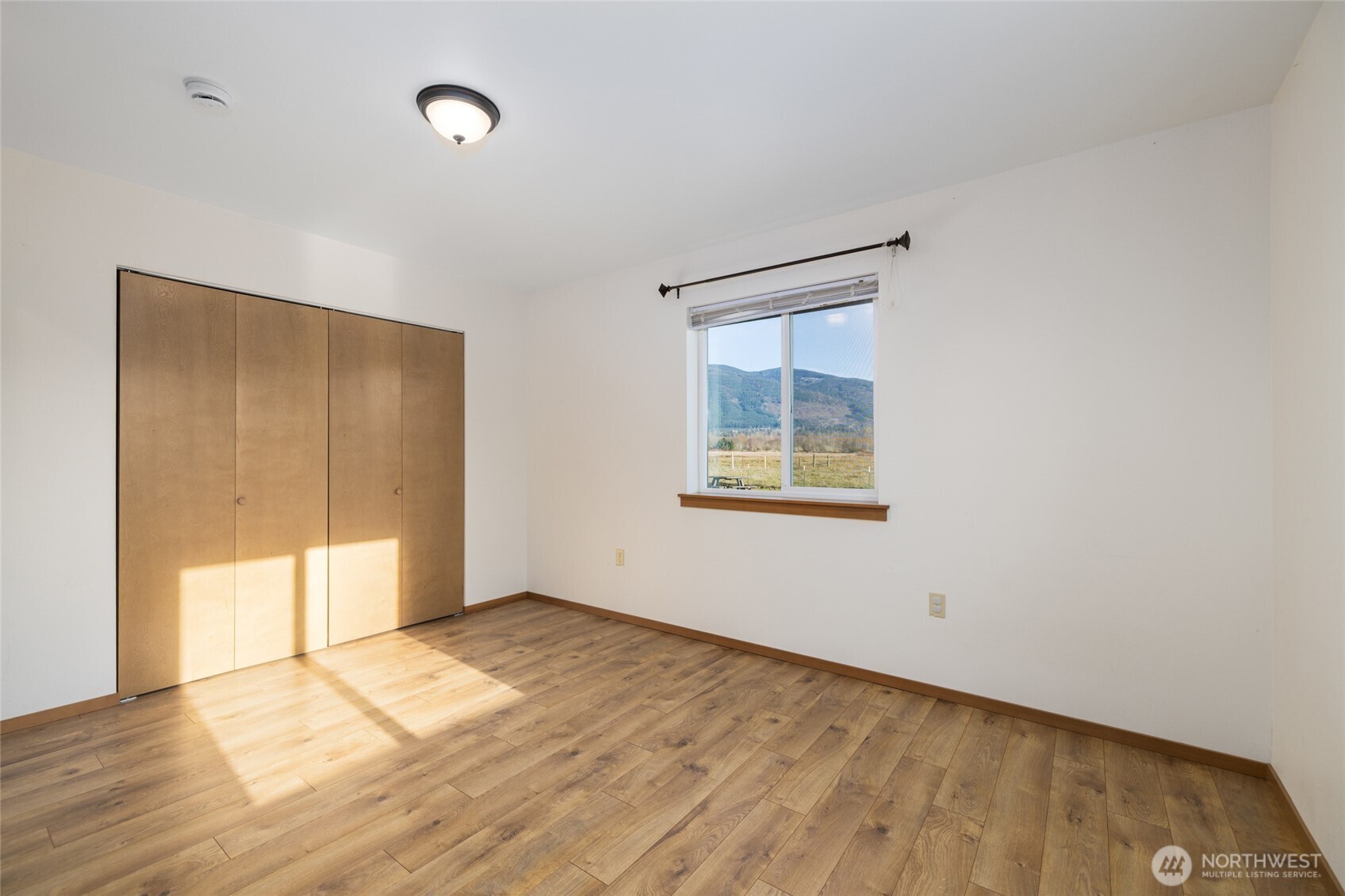 965 North Fruitdale Road Sedro-Woolley, WA 98284 - Photo 16 of 37