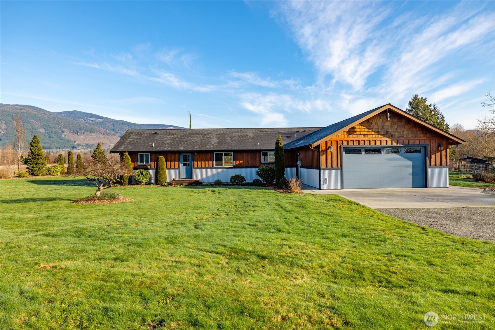 965 North Fruitdale Road Sedro-Woolley, WA 98284 - Photo 9 of 37