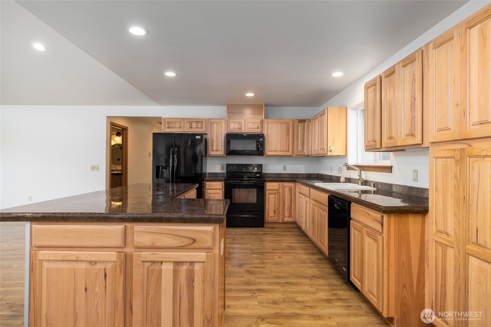 965 North Fruitdale Road Sedro-Woolley, WA 98284 - Photo 10 of 37