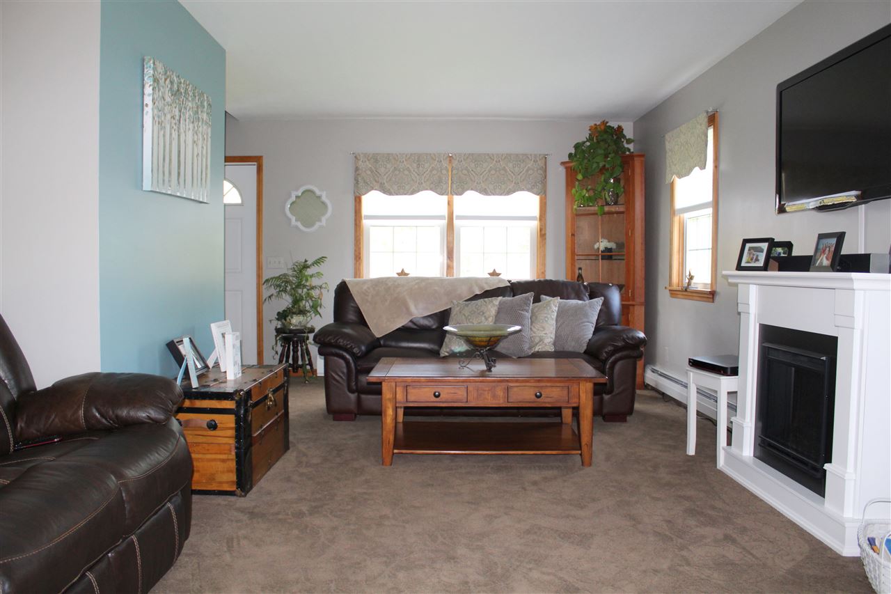 563 Maquam Shore Road St. Albans Town, VT 05488 - Photo 3 of 40 Gallery Image 3