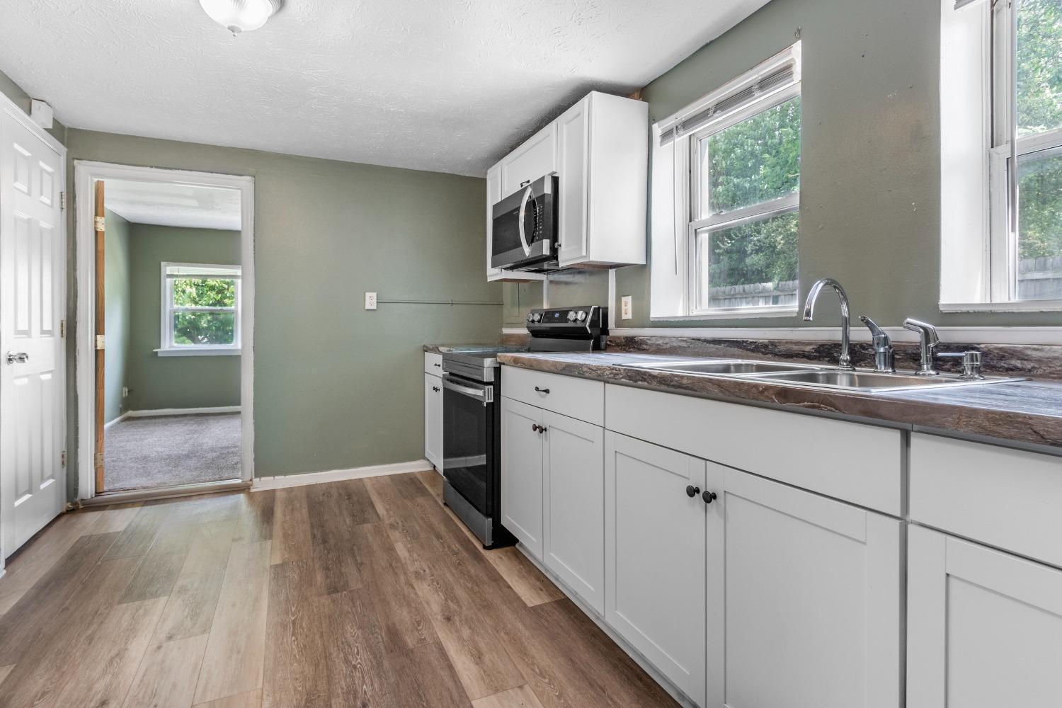10487 Pottinger Road Cincinnati, OH 45251 - Photo 14 of 29 Gallery Image 14