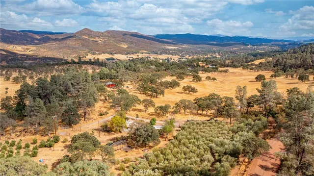 $635,000 | 21378 Jerusalem Grde, Lower Lake, CA 95457