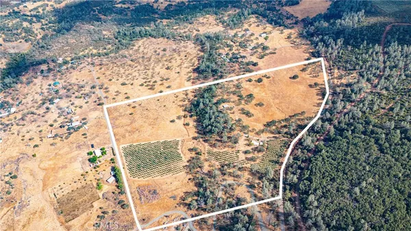 $585,000 | 21378 Jerusalem Grde, Lower Lake, CA 95457