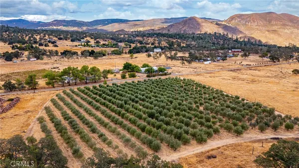 $585,000 | 21378 Jerusalem Grde, Lower Lake, CA 95457