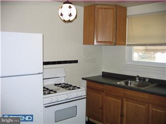 38 Gilpin Road Upper Darby, PA 19082 - Photo 2 of 12