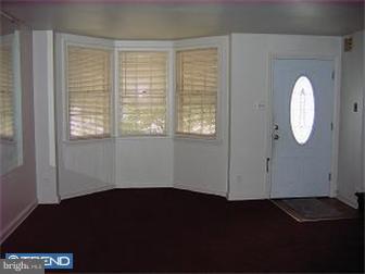 38 Gilpin Road Upper Darby, PA 19082 - Photo 4 of 12