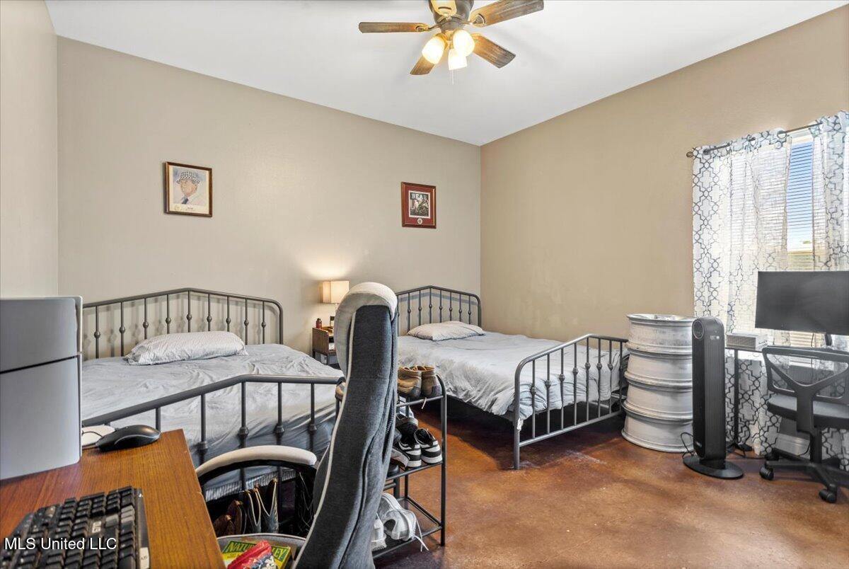 17424 Rayford Shumock Road Moss Point, MS 39562 - Photo 21 of 37 21-HJ0A3954