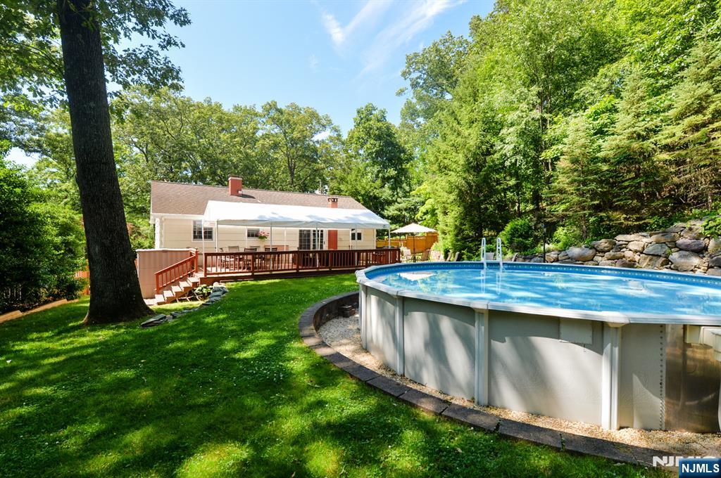 30 Knolls Road Bloomingdale, NJ 07403 - Photo 23 of 32