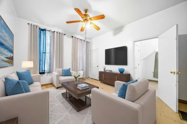 $275,000 | 5517 South Justine Street, Chicago, IL 60636