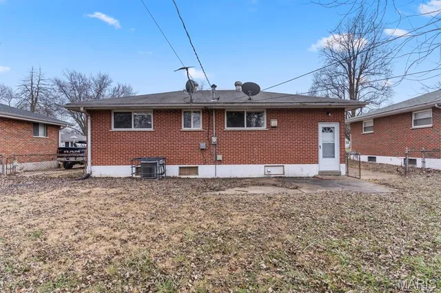 $120,000 | 1223 Reale Avenue, St. Louis, MO 63138